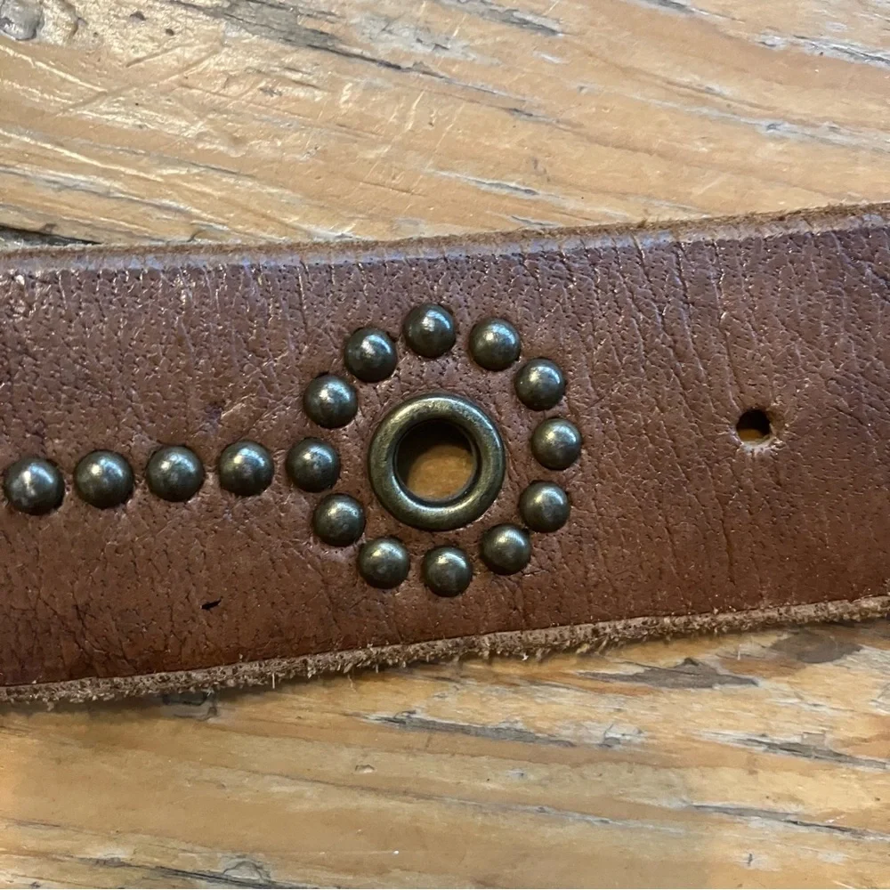 Hollister brown leather belt with studded details, size M women’s